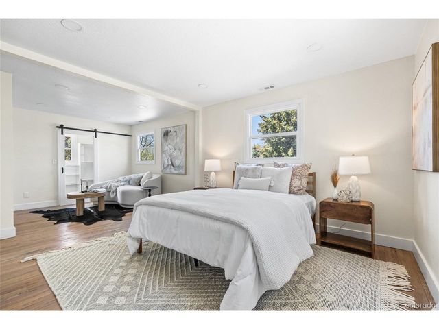 1375 W Hinsdale Dr, Littleton, CO 80120