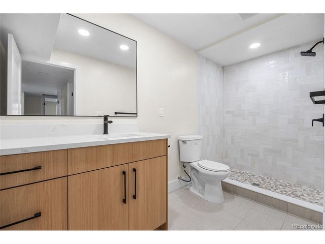 1375 W Hinsdale Dr, Littleton, CO 80120