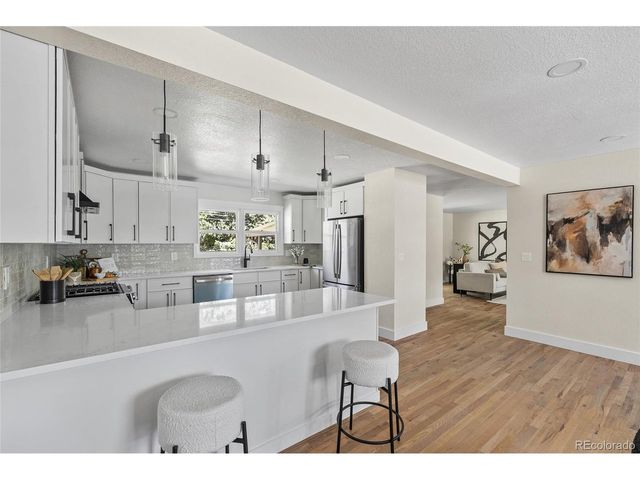 1375 W Hinsdale Dr, Littleton, CO 80120