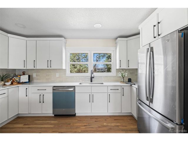 1375 W Hinsdale Dr, Littleton, CO 80120