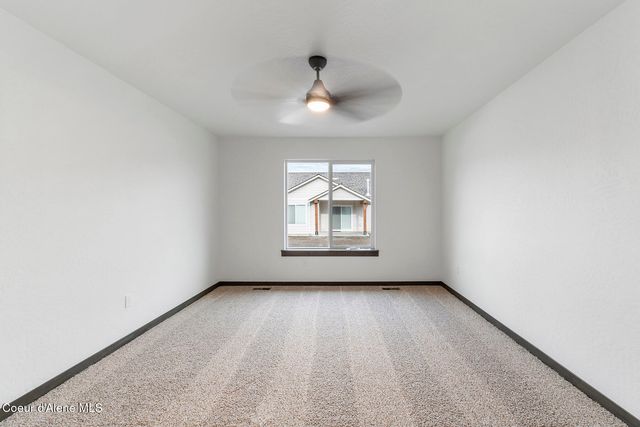 9041 W Swather Ave, Rathdrum, ID 83858