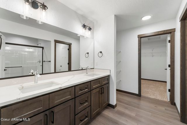 9041 W Swather Ave, Rathdrum, ID 83858