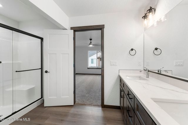 9041 W Swather Ave, Rathdrum, ID 83858