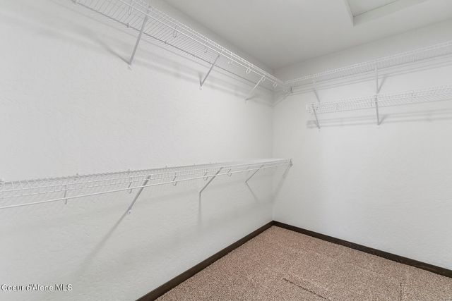 9041 W Swather Ave, Rathdrum, ID 83858