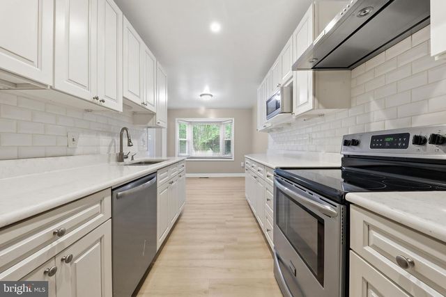 7817 HEATHERTON LN., Potomac, MD 20854