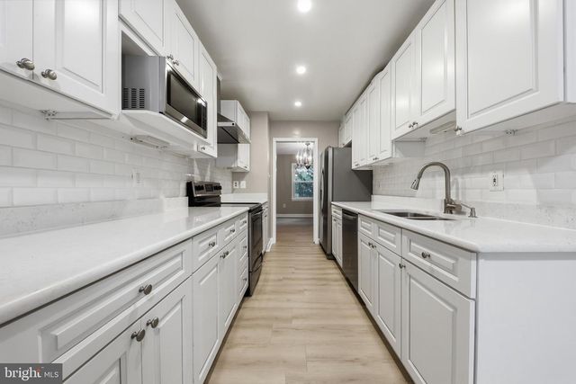 7817 HEATHERTON LN., Potomac, MD 20854