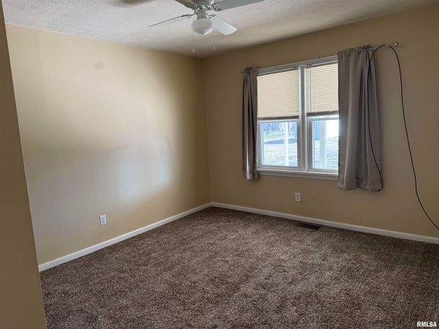 107 E VERMONT Street, Carterville, IL 62918