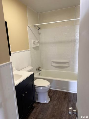 107 E VERMONT Street, Carterville, IL 62918