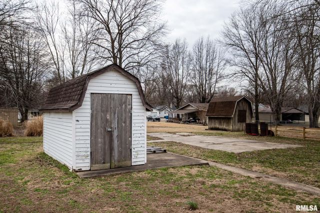 107 E VERMONT Street, Carterville, IL 62918