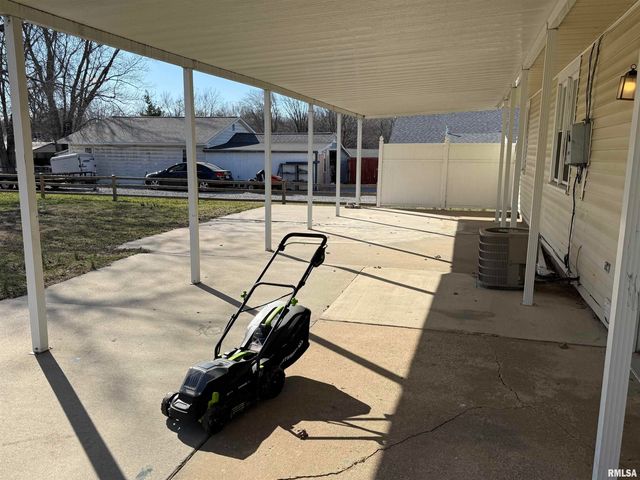 107 E VERMONT Street, Carterville, IL 62918