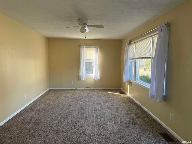 107 E VERMONT Street, Carterville, IL 62918