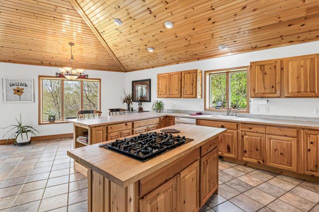8304 180th Street W, Faribault, MN 55021