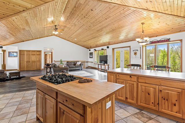 8304 180th Street W, Faribault, MN 55021