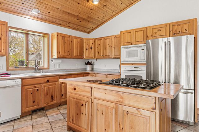 8304 180th Street W, Faribault, MN 55021