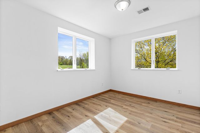 8304 180th Street W, Faribault, MN 55021