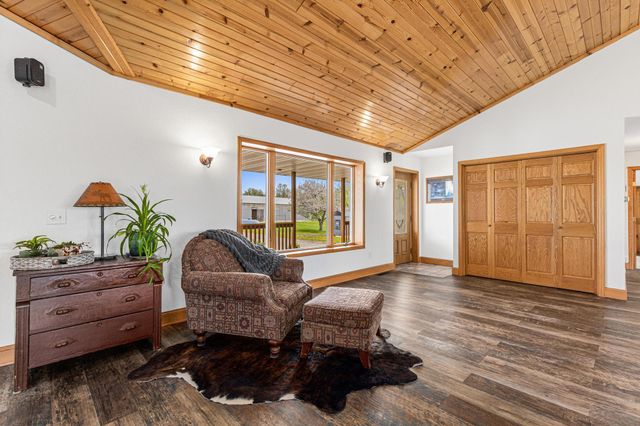 8304 180th Street W, Faribault, MN 55021