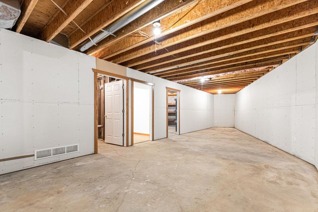 8304 180th Street W, Faribault, MN 55021