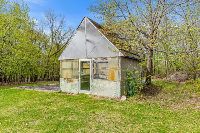 8304 180th Street W, Faribault, MN 55021