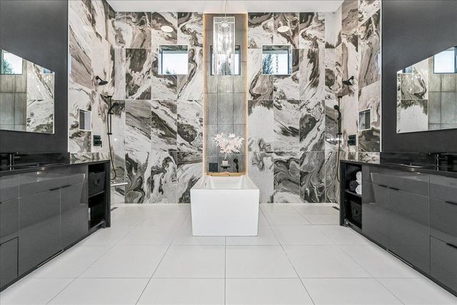 3113 W Crystal Beach St, Wichita, KS 67204