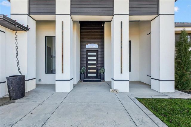 3113 W Crystal Beach St, Wichita, KS 67204