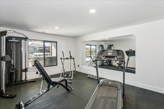 3113 W Crystal Beach St, Wichita, KS 67204