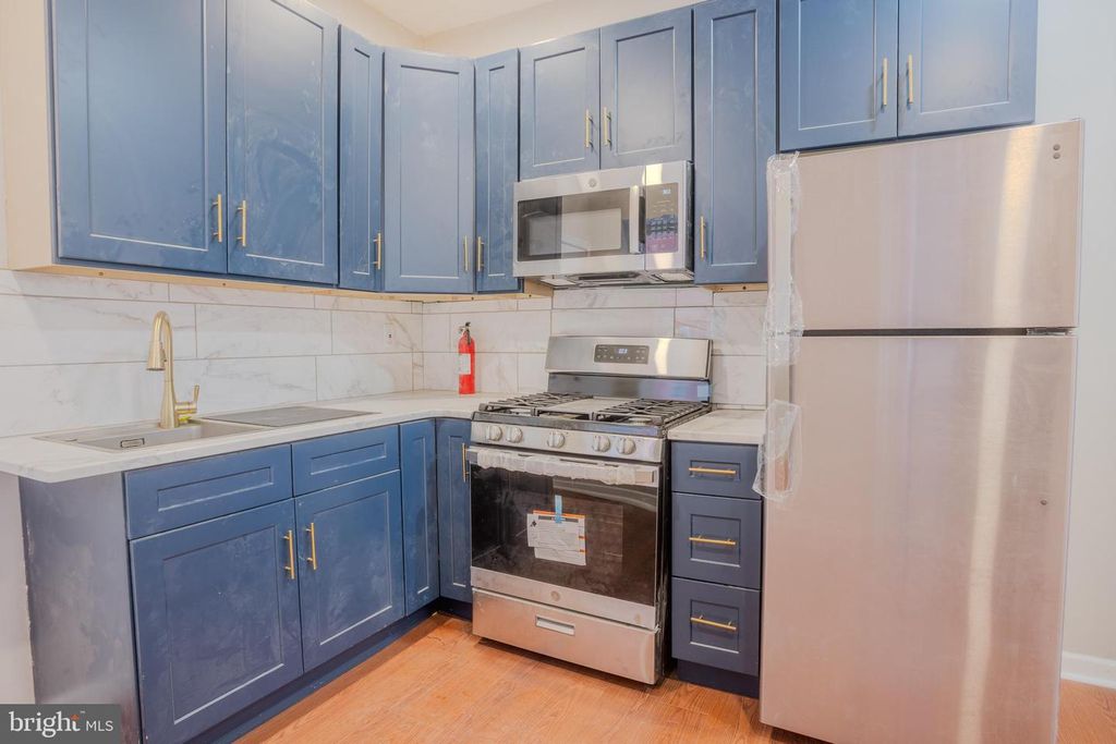 2337 N COLORADO ST, Philadelphia, PA 19132