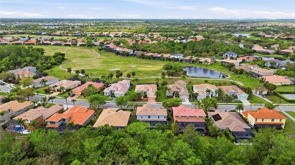 Image 53 of property listing at 226 HERITAGE ISLES WAY, Bradenton, FL 34212