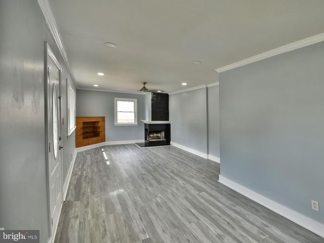 6403 98TH AVE, Lanham, MD 20706