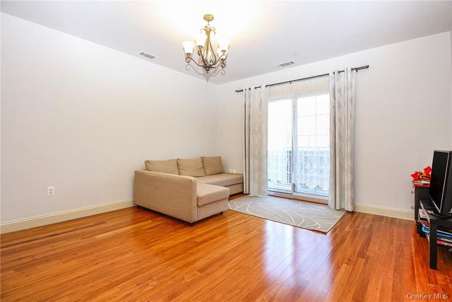 543 Main Street 211, New Rochelle, NY 10801