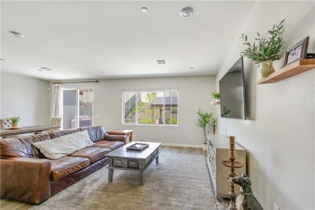 41514 Red Car Drive, Lake Elsinore, CA 92532