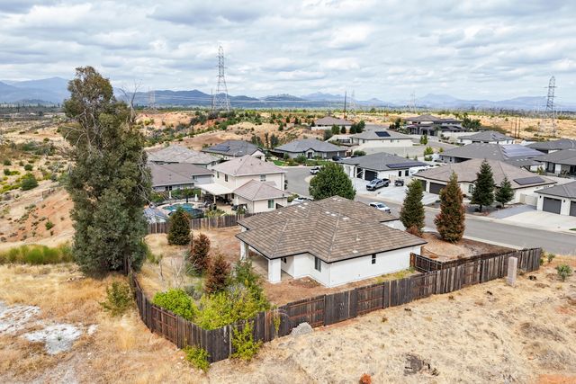 1132 Kellinger Street, Redding, CA 96003