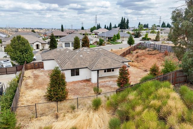 1132 Kellinger Street, Redding, CA 96003