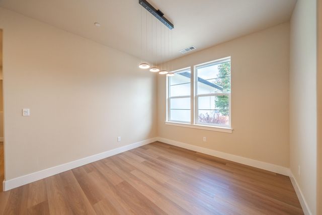 1132 Kellinger Street, Redding, CA 96003
