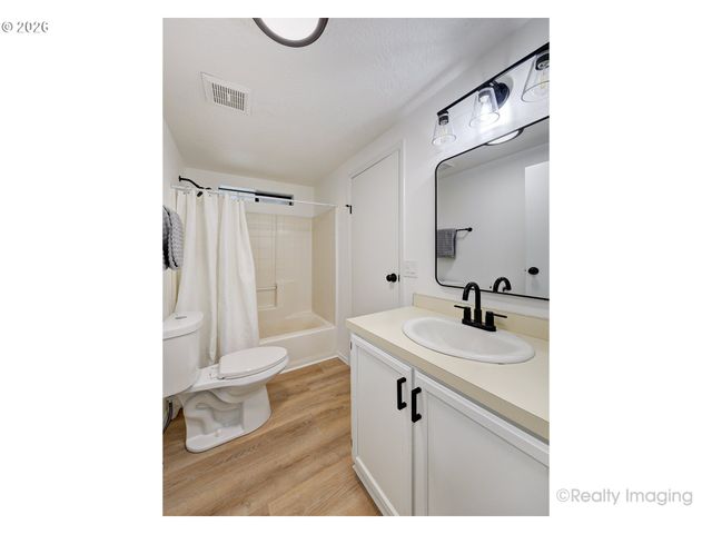 14992 S BLUE VISTA Dr 345, Oregon City, OR 97045