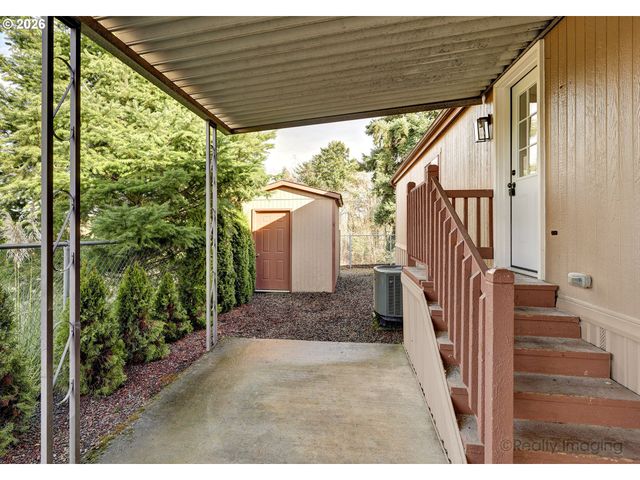 14992 S BLUE VISTA Dr 345, Oregon City, OR 97045