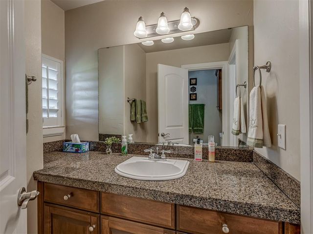 19355 Sportsman Road, Edmond, OK 73012