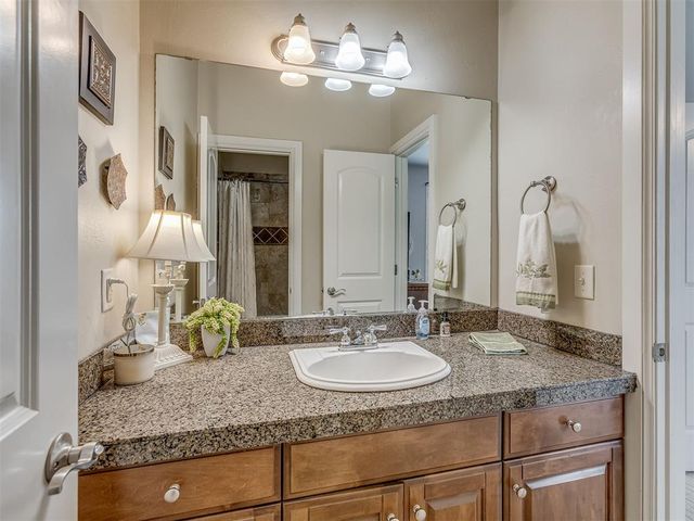 19355 Sportsman Road, Edmond, OK 73012