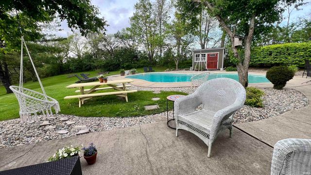 12103 Ernst Road, Roanoke, IN 46783