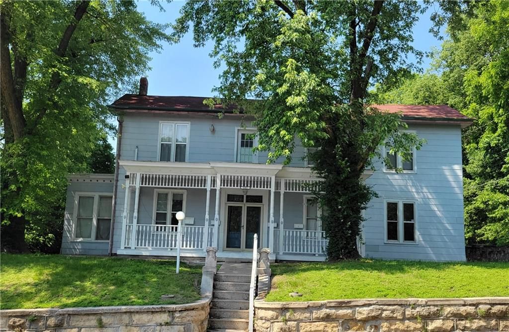 605 Hall Street, St Joseph, MO 64501