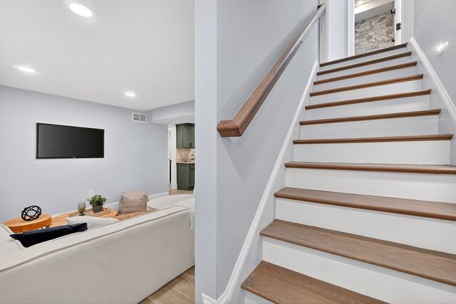 117 Emerald 117, Medford, MA 02155