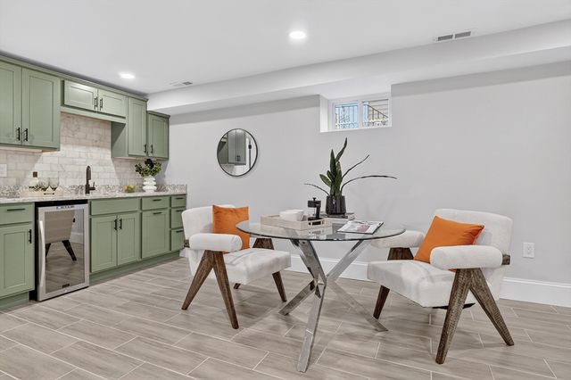 117 Emerald 117, Medford, MA 02155