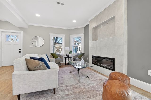 117 Emerald 117, Medford, MA 02155