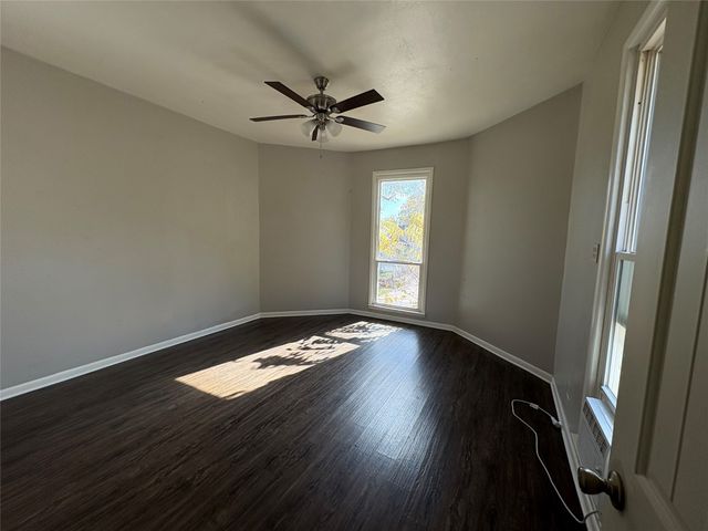 715 W Day Street, Denison, TX 75020