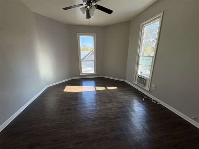 715 W Day Street, Denison, TX 75020