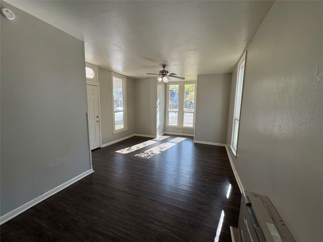 715 W Day Street, Denison, TX 75020