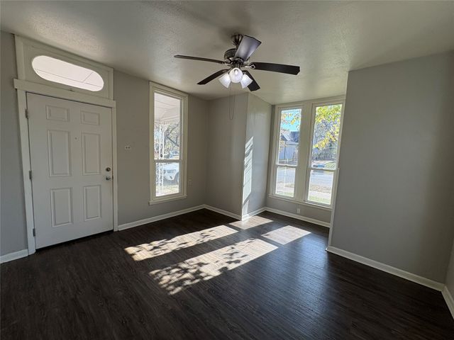 715 W Day Street, Denison, TX 75020