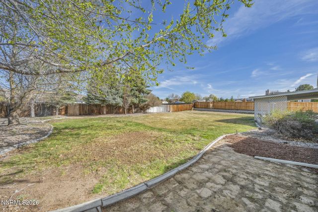 25 Desert Peak Court, Sparks, NV 89441