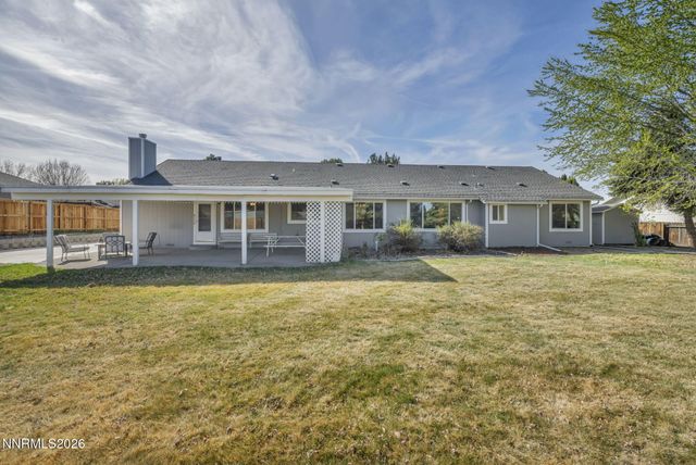 25 Desert Peak Court, Sparks, NV 89441