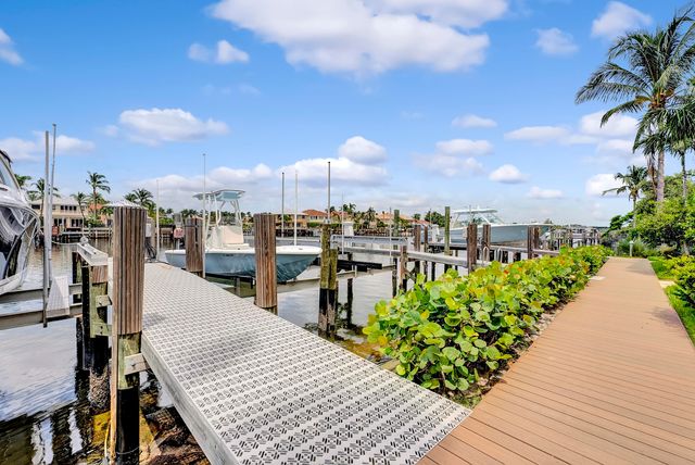 1045 Harbor Villas Drive 5, North Palm Beach, FL 33408