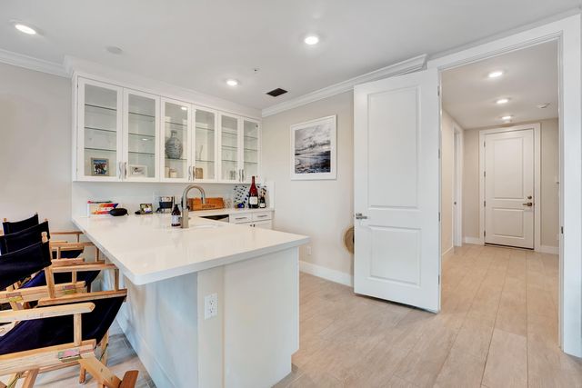 1045 Harbor Villas Drive 5, North Palm Beach, FL 33408